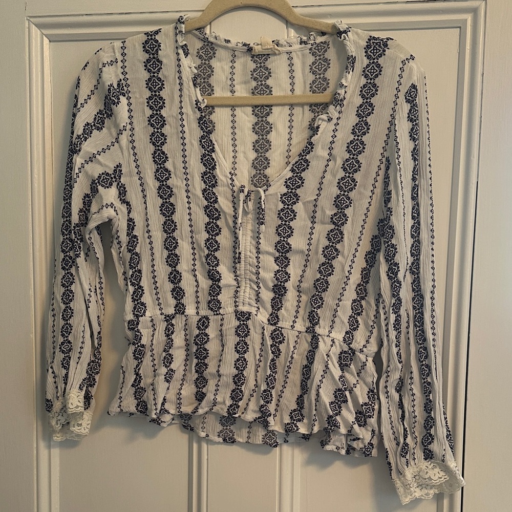 Hem & Thread Navy and Cream Blouse
